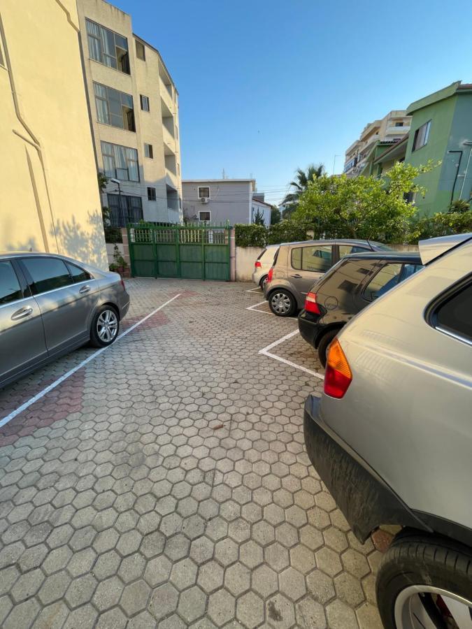 Festim Hotel Durrës Exterior foto