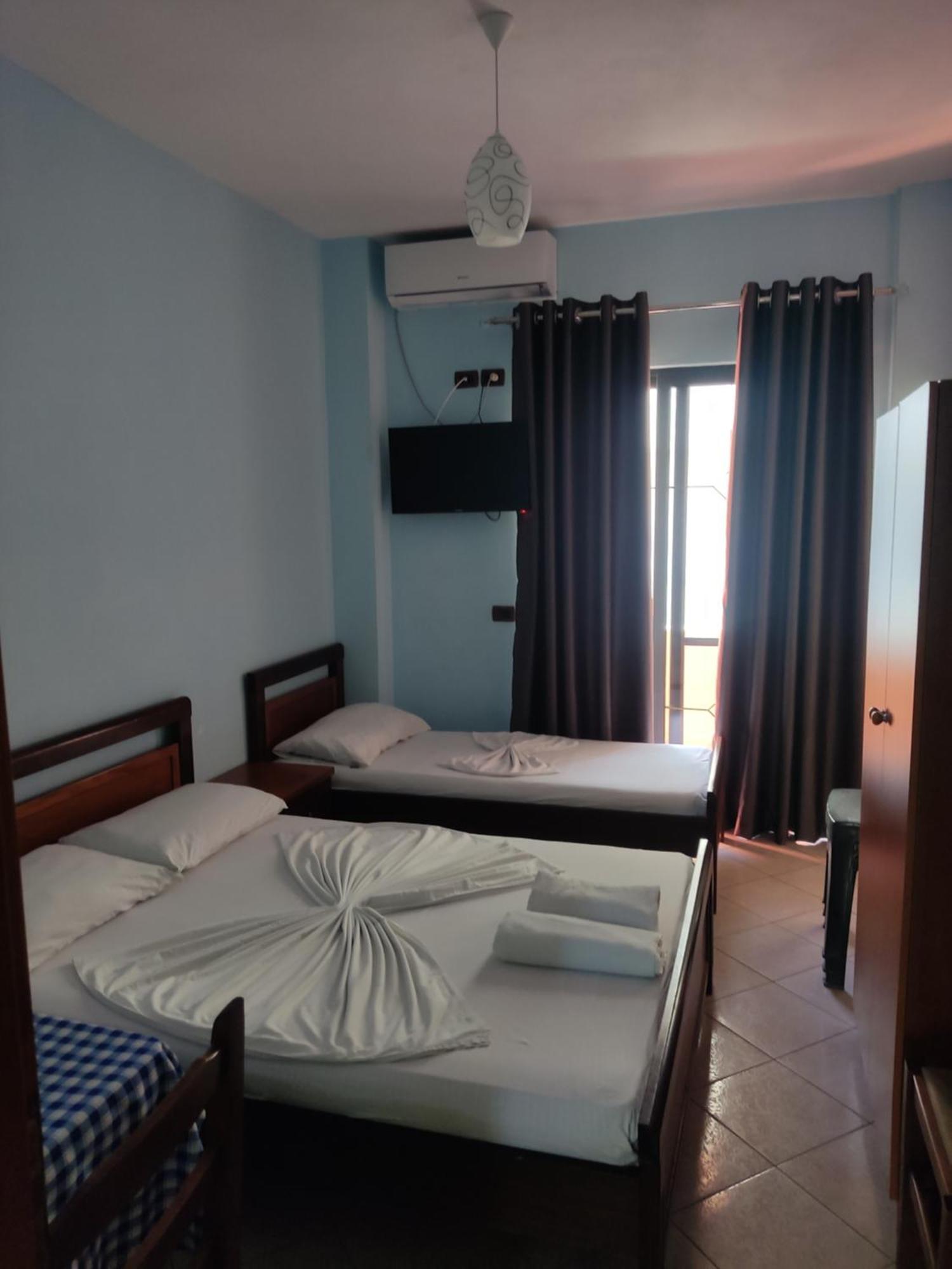 Festim Hotel Durrës Habitación foto