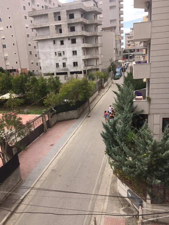 Festim Hotel Durrës Exterior foto